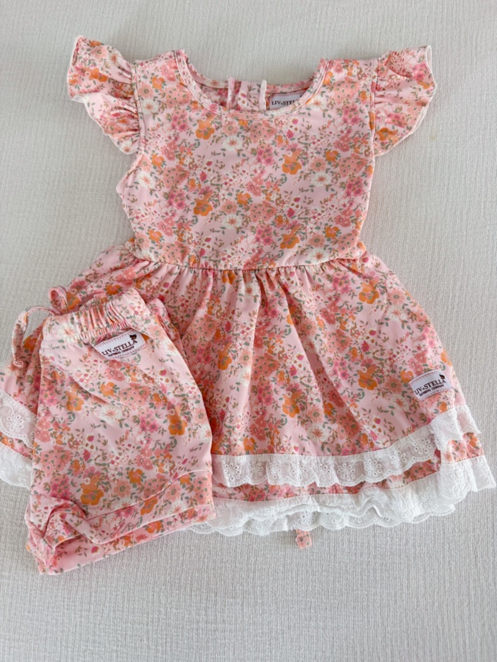 Liv & Stella tunic top shorts